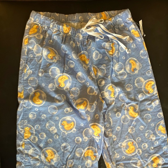 RUBBER DUCK & BUBBLES SET SLEEPWEAR - Picture 1 of 11